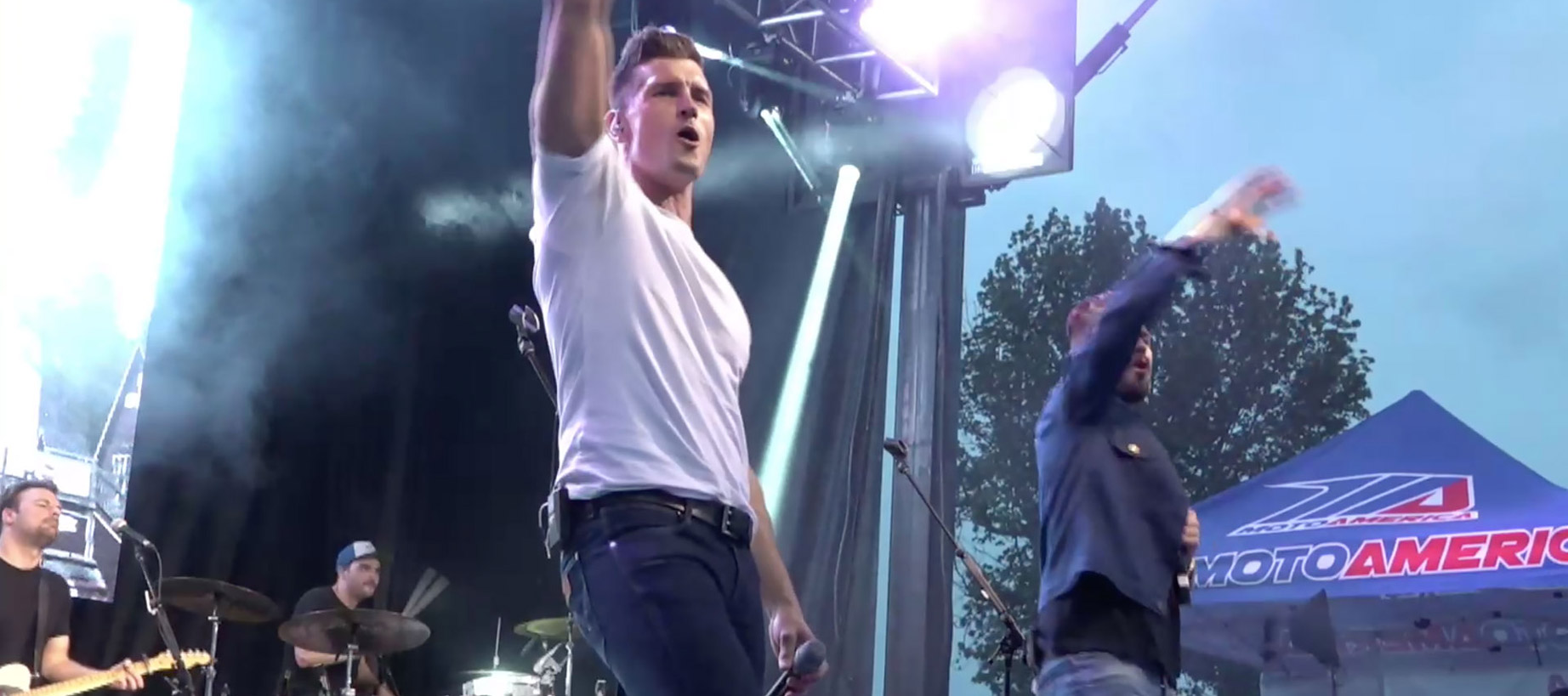 slider-motoamerica-concert slider-motoamerica-concert